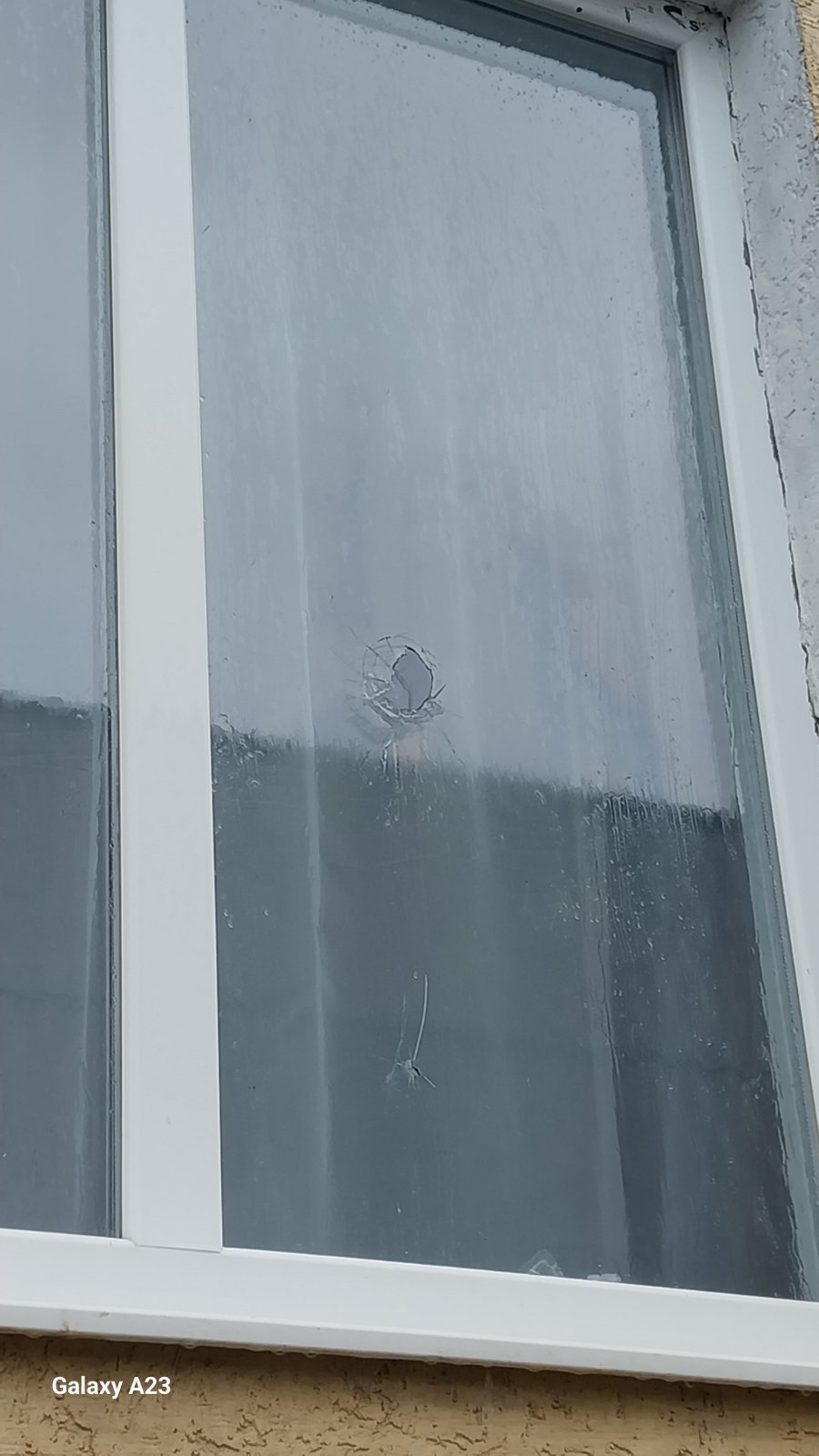 Дитячий будинок сімейного типу, в якому проживає дев'ятеро дітей, потребує допомоги на заміну двох вікон