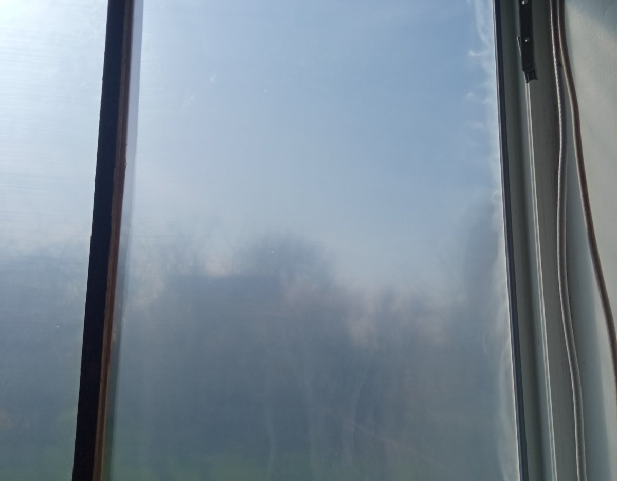 Сім’я із села Попівка, будинок якої постраждав від ракетного обстрілу, потребує допомоги із заміною вікон