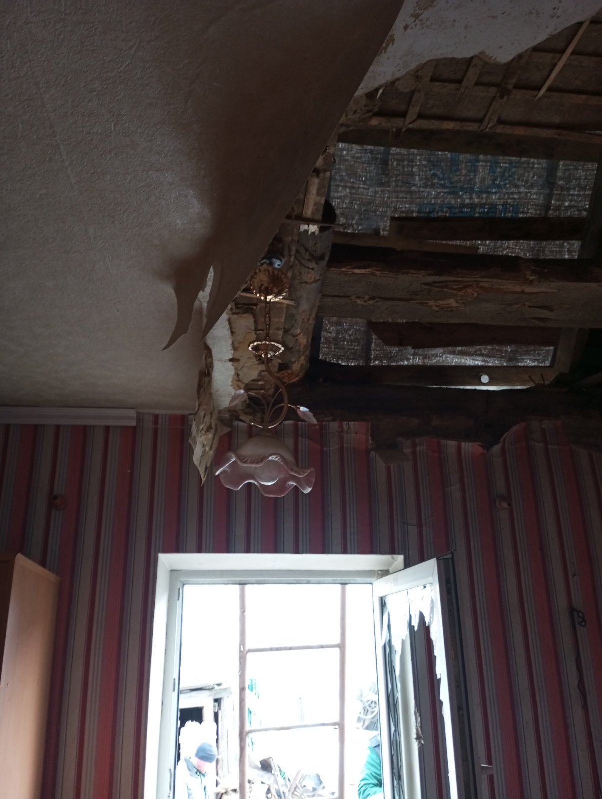 Жінці з Хотінської громади, яка доглядає за недієздатним батьком, потрібна допомога