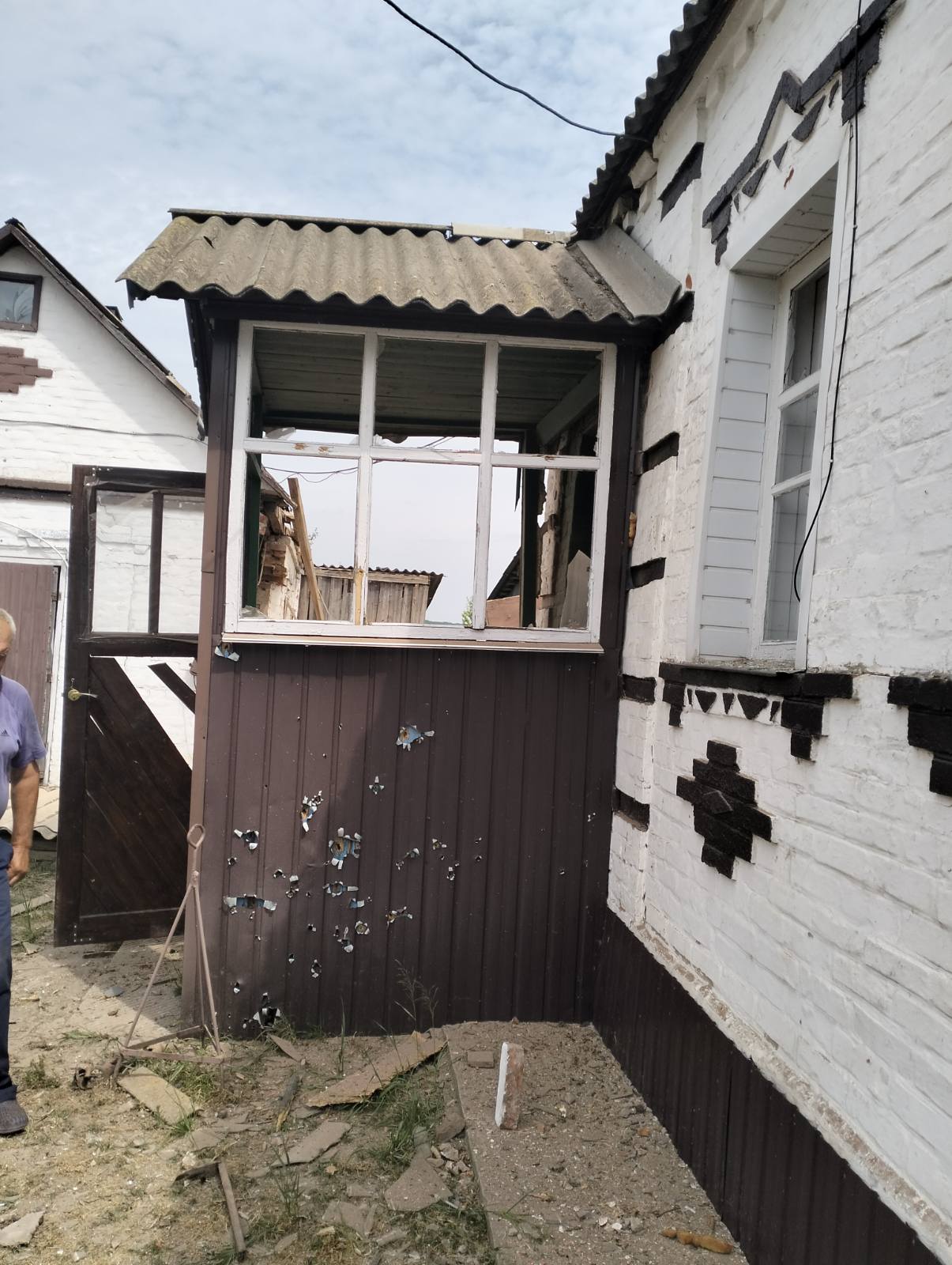 Чоловіку з Сумщини було пошкоджено 23 вікна