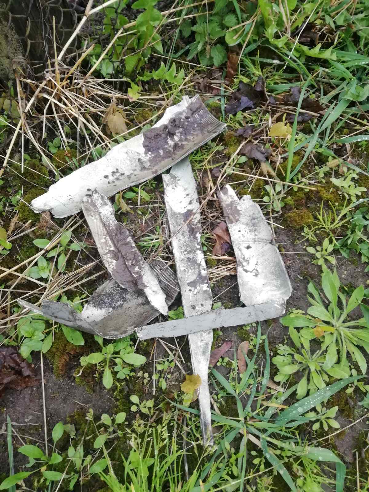 В будинку родини з Середино-Буди пошкоджені вікна