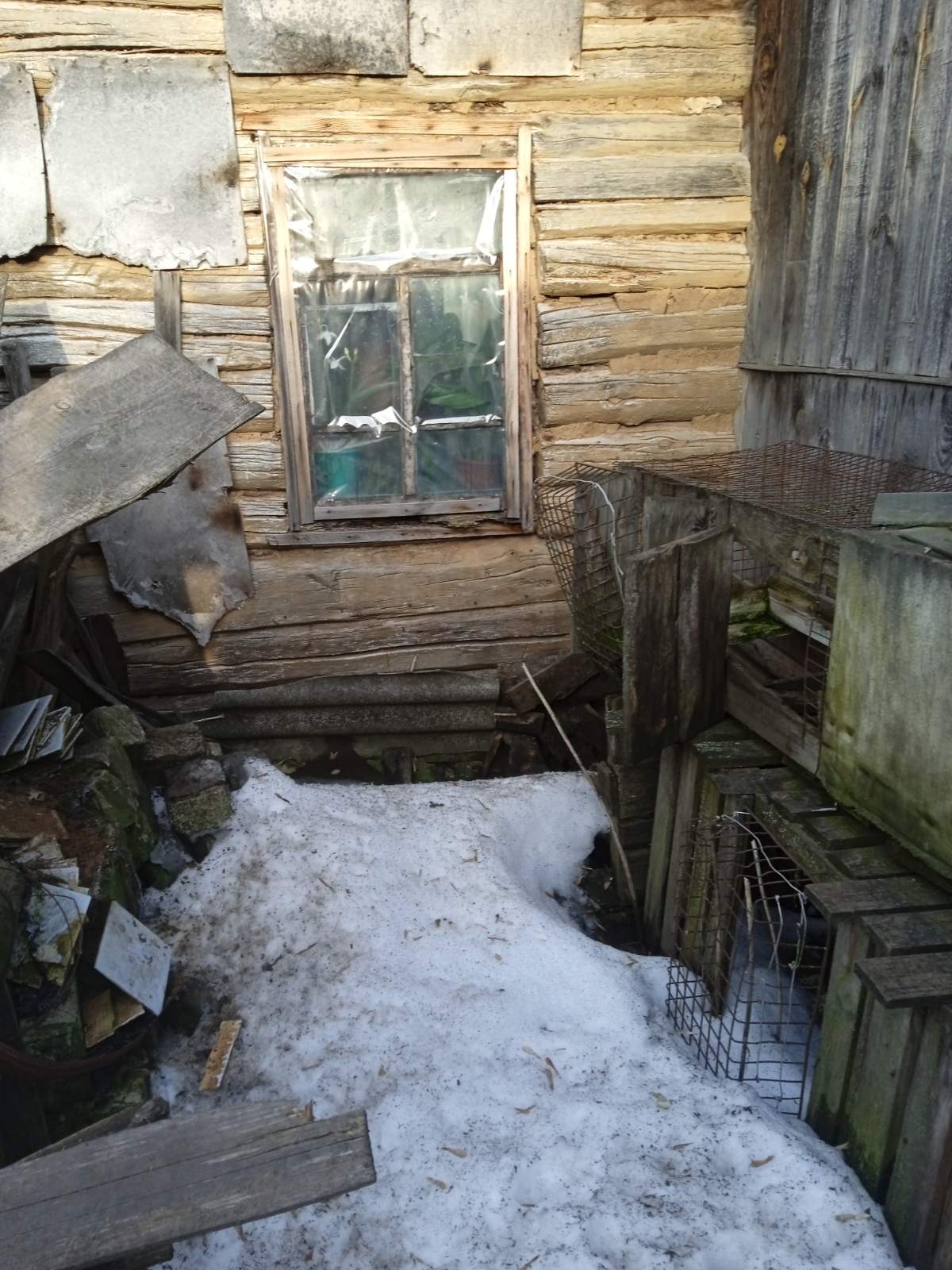 Хвора пенсіонерка залишилась без чоловіка та будинка через війну