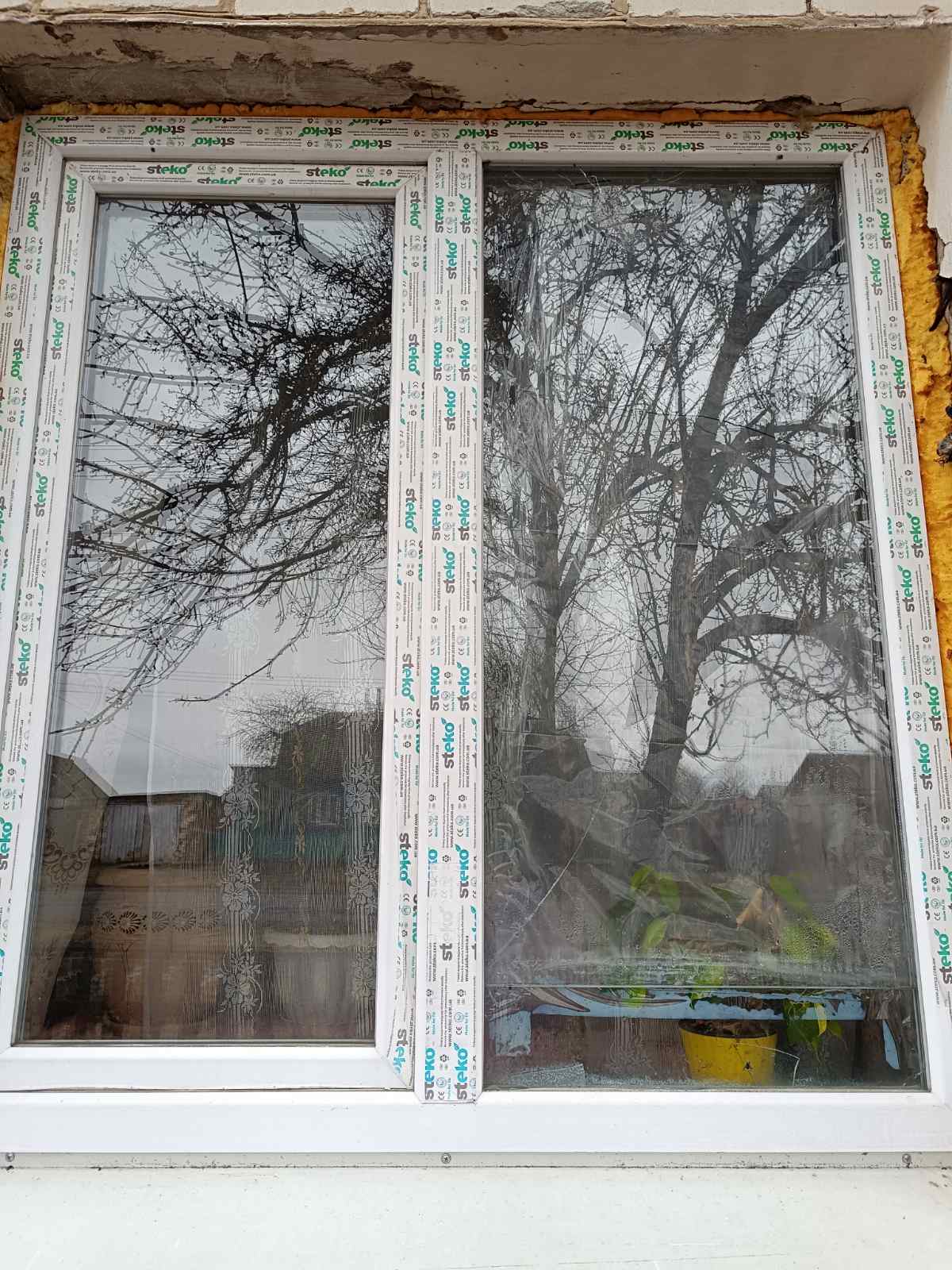 Вибило вікна у будинку пенсіонерки