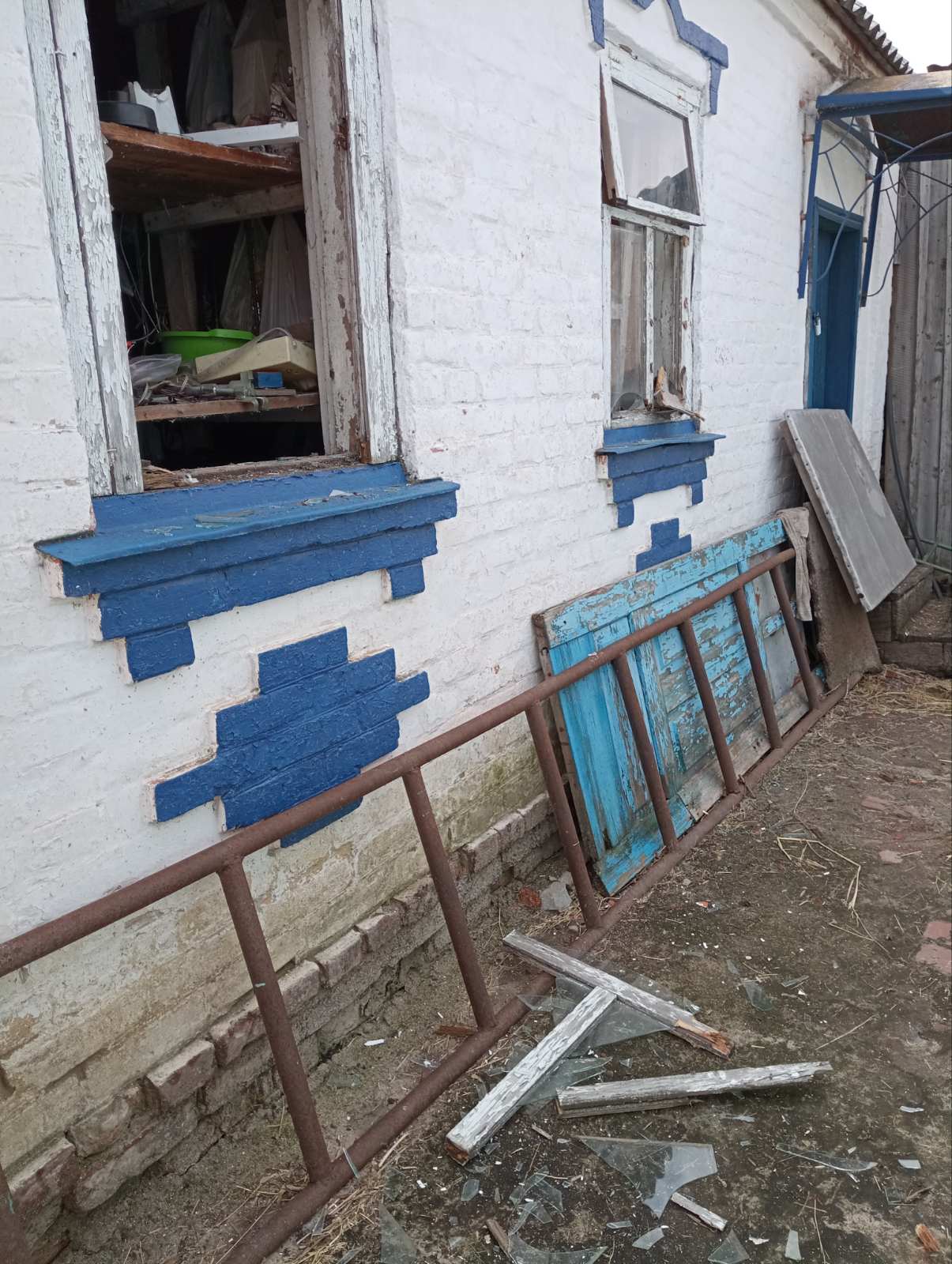 Чоловіку з Сумщини було пошкоджено 23 вікна