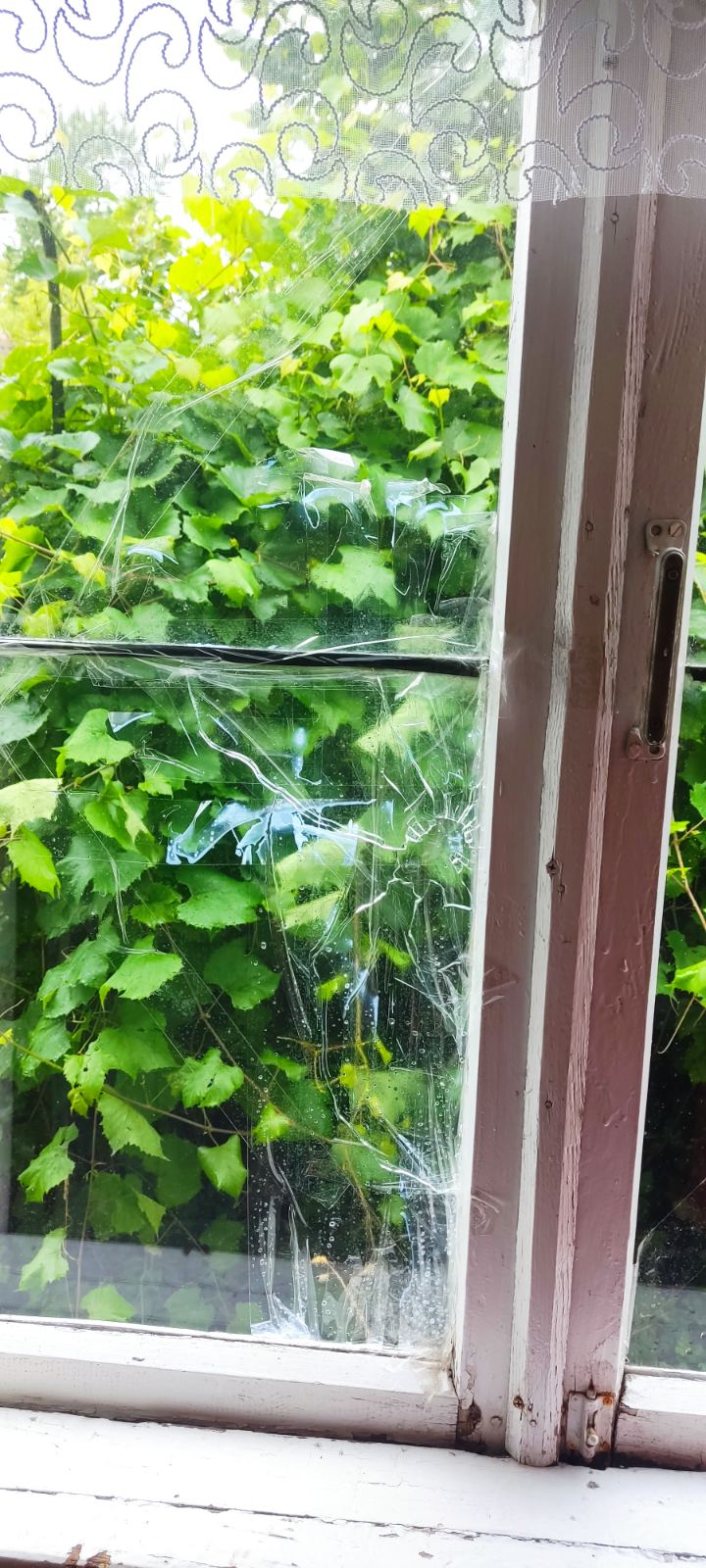 Обстріляли будинок пенсіонерів з Сумщини