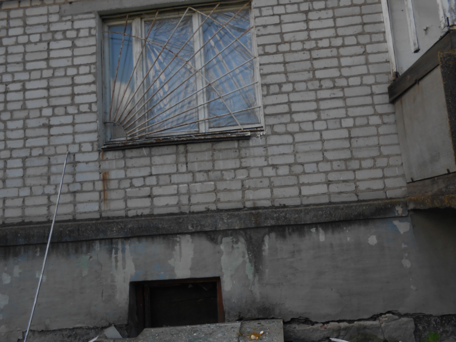 Квартира пенсіонерки непридатна для проживання 