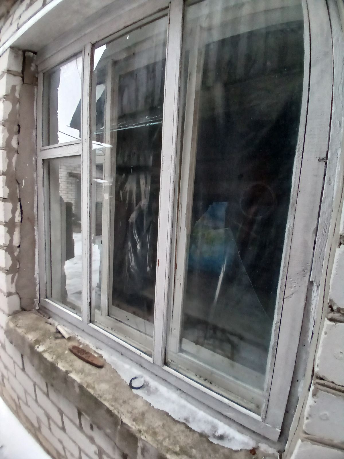 Під обстріл потрапив будинок вчительки з Сумщини