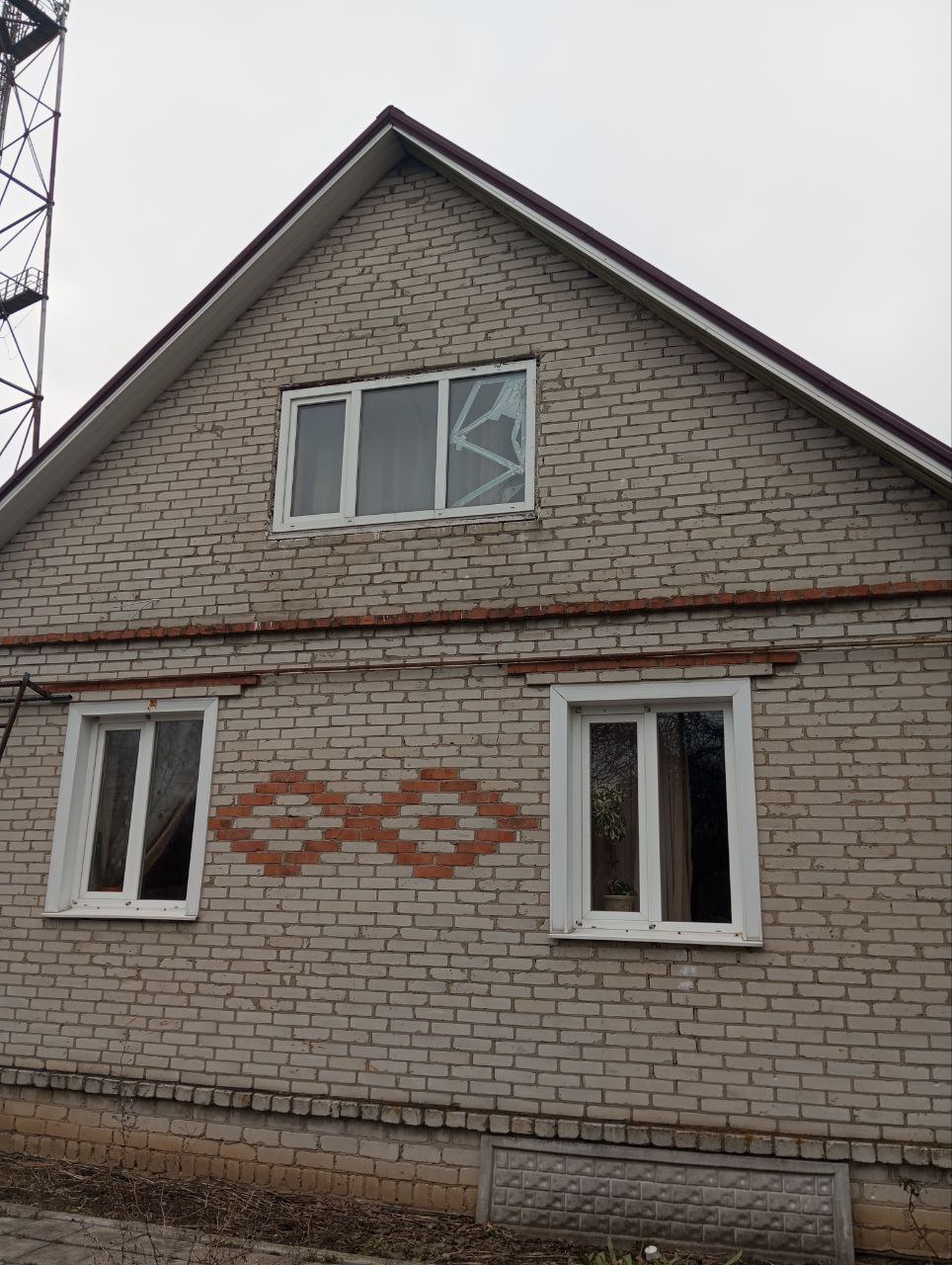 Родина з Середино-Буди потребують допомоги по відновленню житла