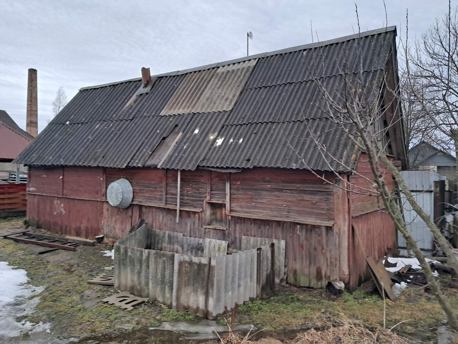 Будинок, який став прихистком для ВПО потрапив під обстріл