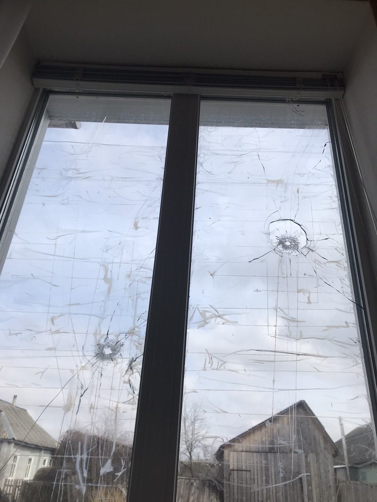 Під час ворожого обстрілу суттєво постраждав будинок жительки Середино-Буди