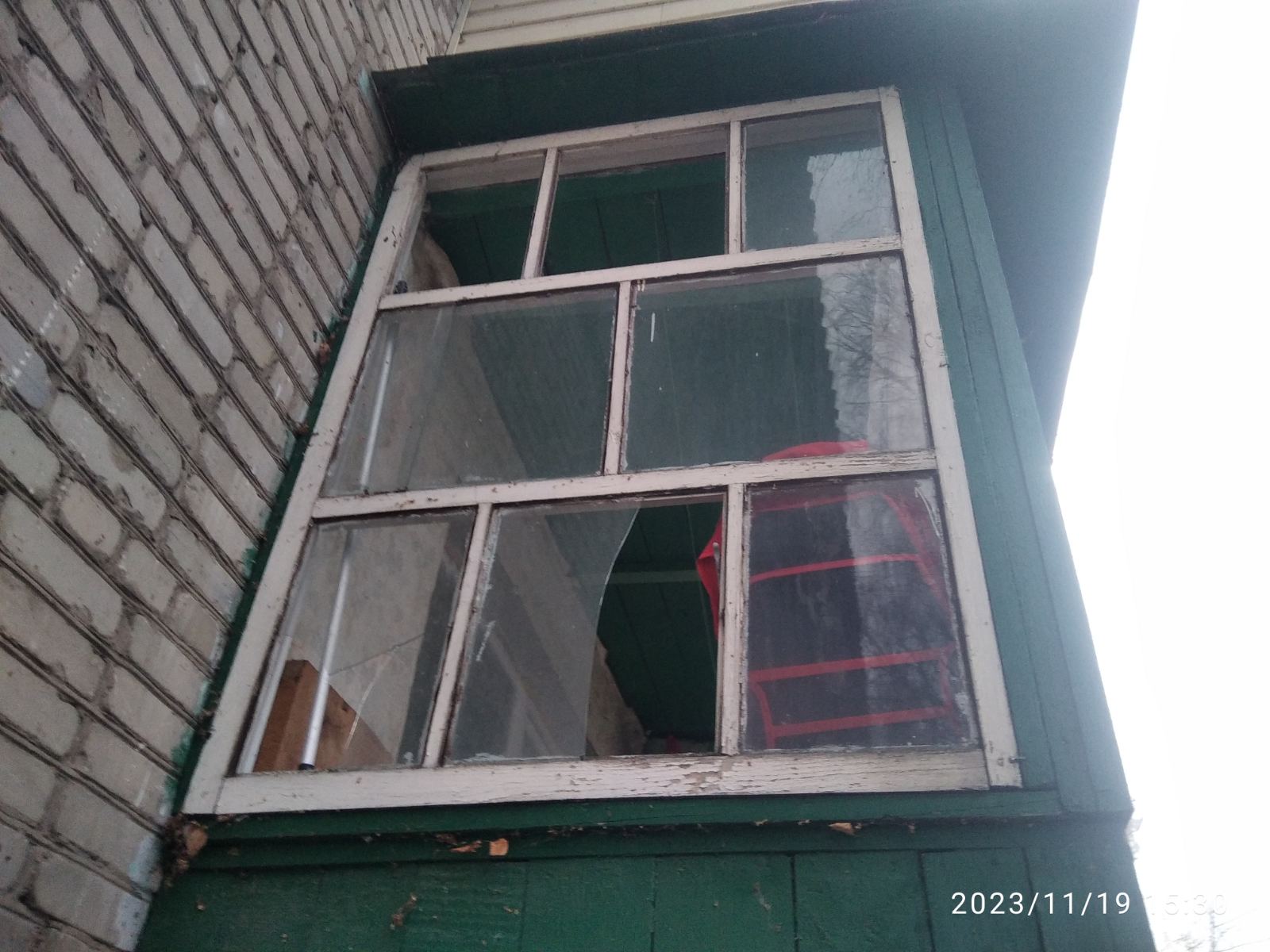 Пошкоджено будинок родини з 2 дітьми з Сумщини