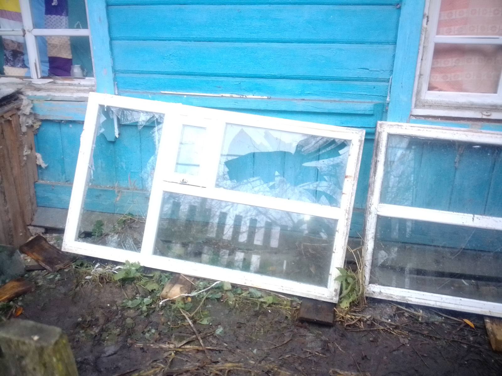 Пенсіонерка з Шосткинщини просить допомоги в заміні вікон