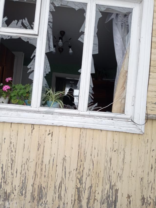 Пенсіонери з Сумщини живуть у будинку без вікон