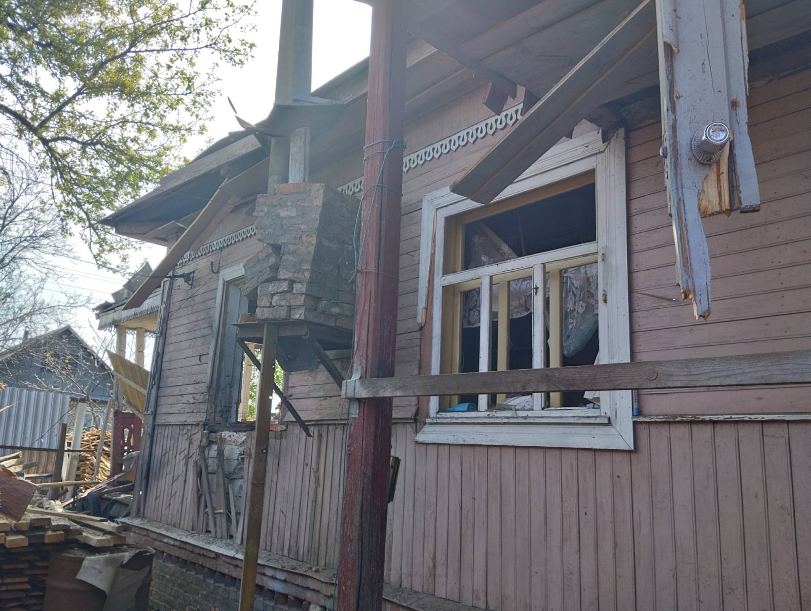 Пенсіонерка, чоловіка якої травмував ворожий обстріл, просить допомоги