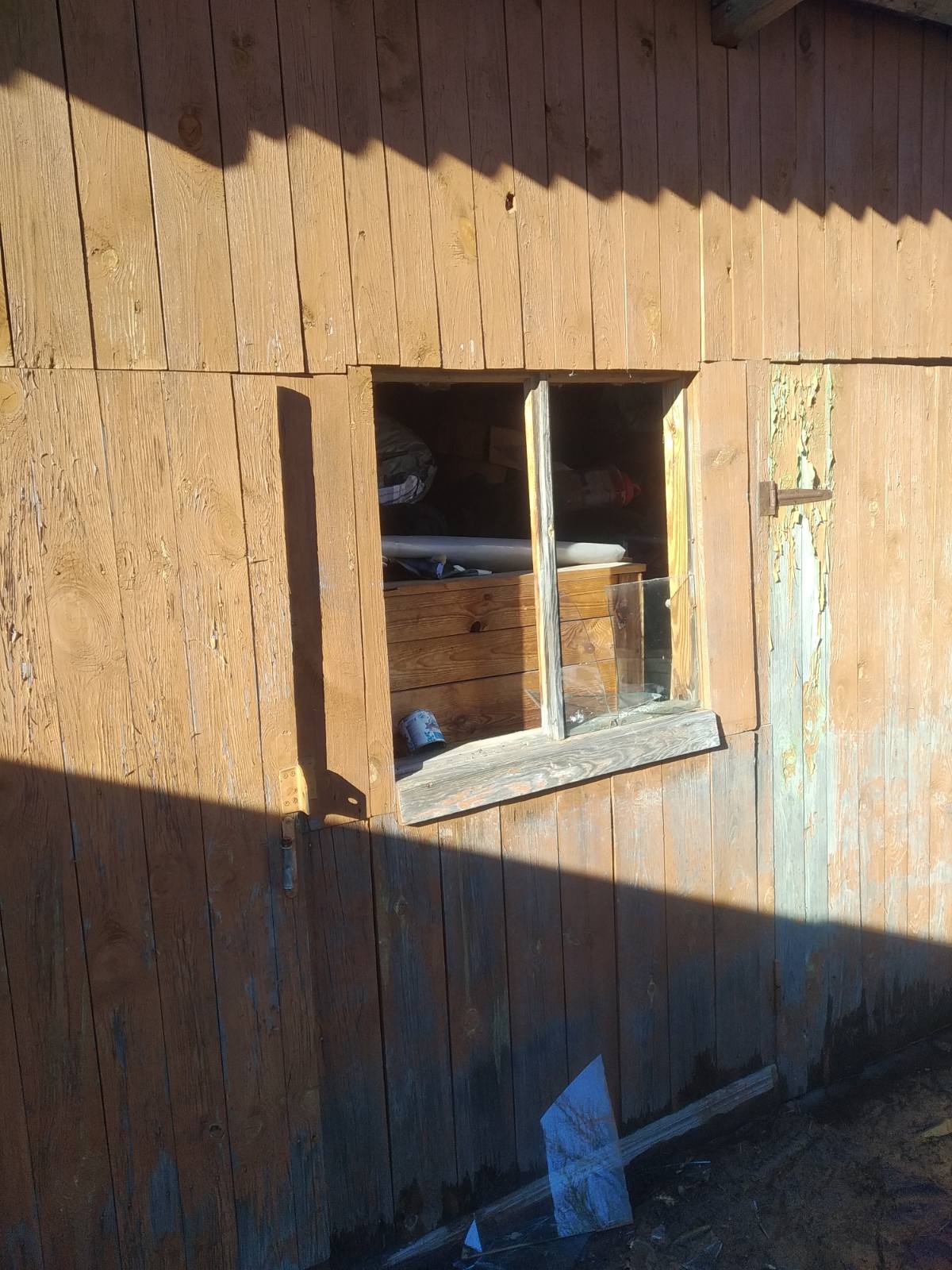 Будинок пенсіонера з Сумщини двічі потрапляв під обстріли