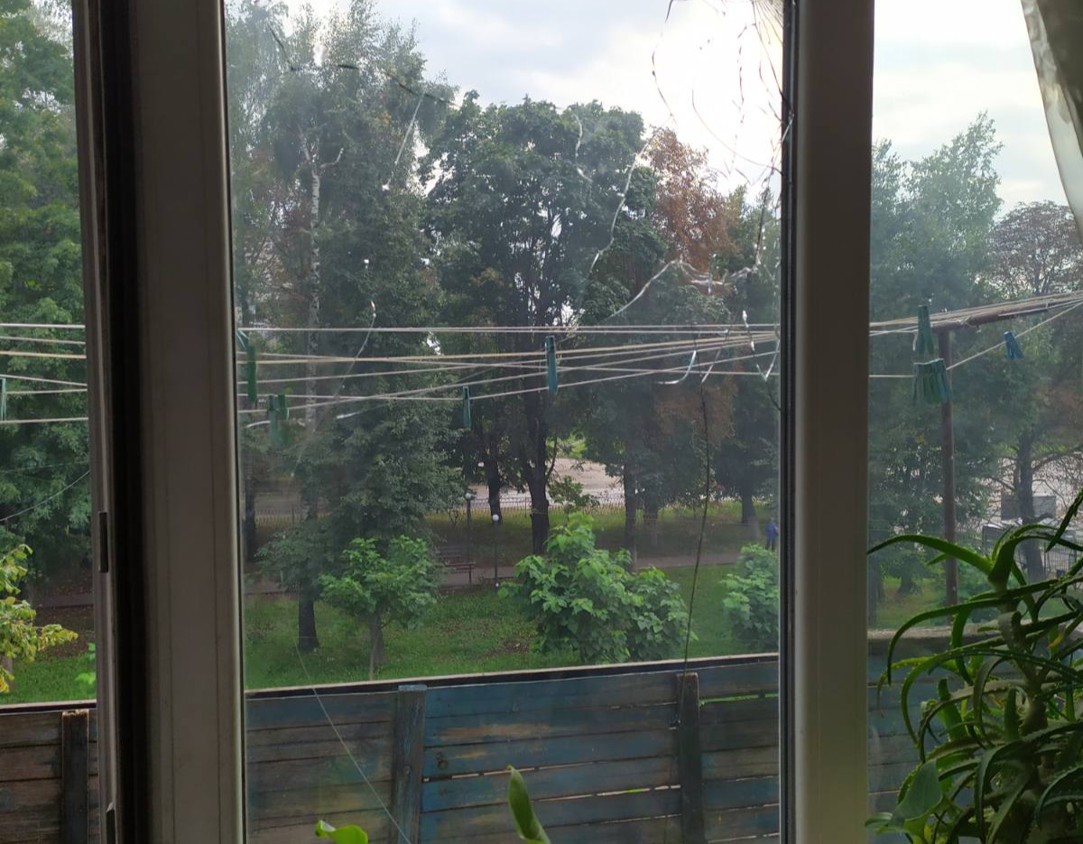 Батько трьох неповнолітніх дітей просить допомоги у відновленні житла