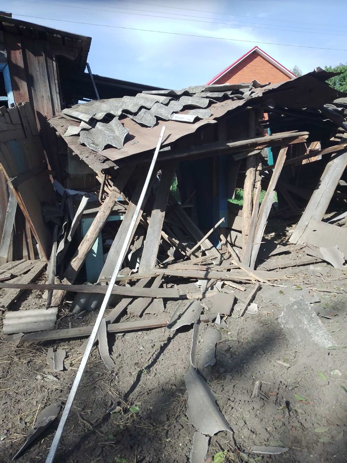 Родина із Середино-Буди потребує допомоги по заміні вікон, дверей та покрівлі