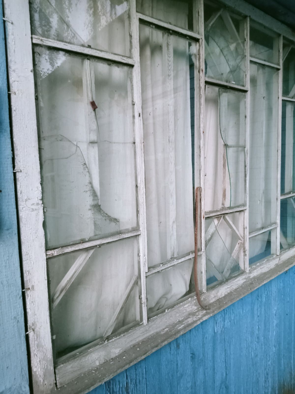 В будинку 79-річної пенсіонерки пошкоджене вікно