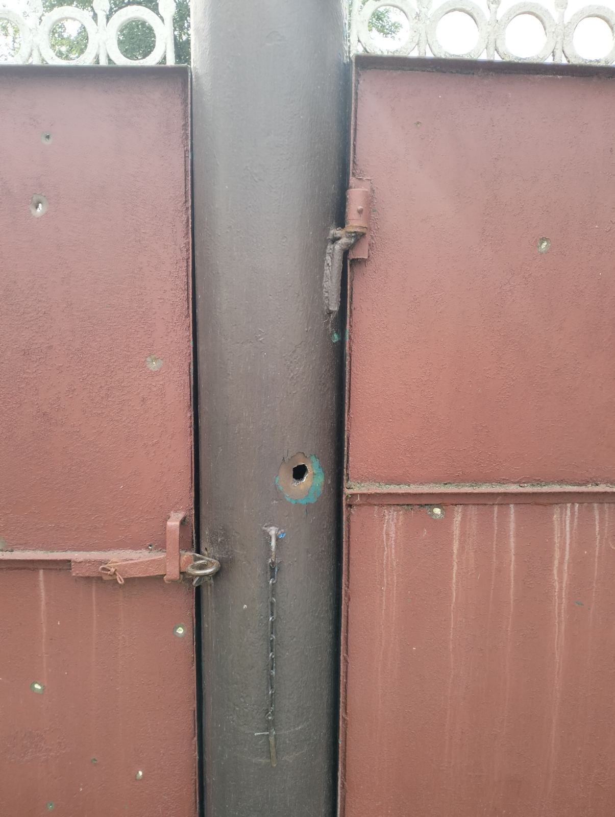 Чоловіку з Сумщини було пошкоджено 23 вікна