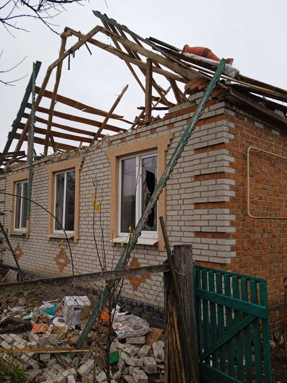 Ворожа ракета залишили родину з Сумщини без будинку