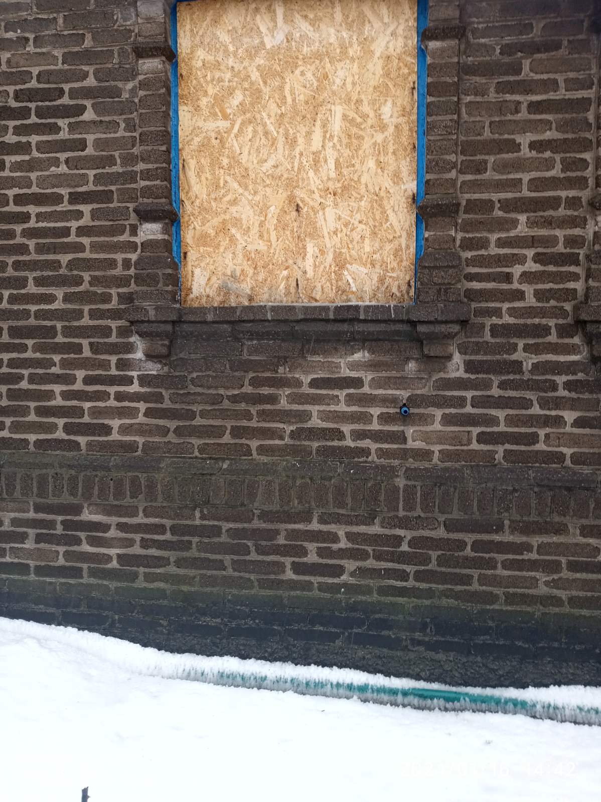 Неходяча 84-літня жінка з Краматорська живе у будинку без вікон