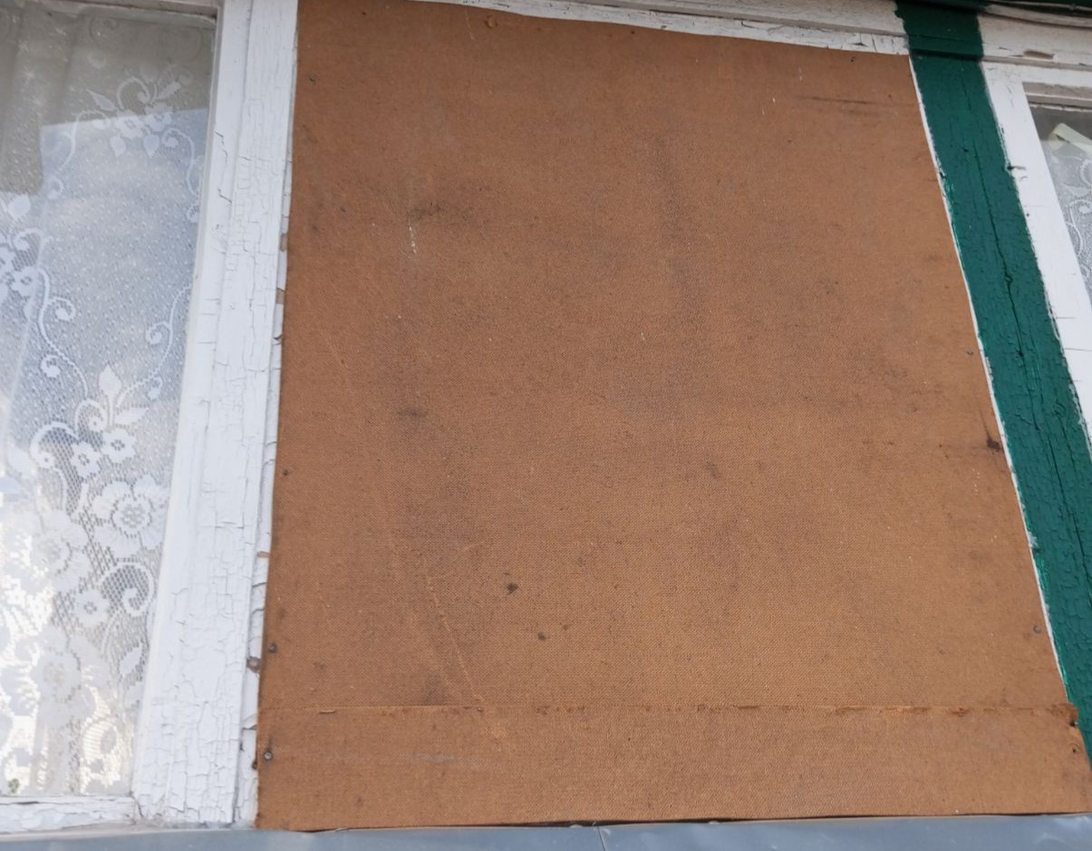 Вибило 2 вікна в будинку родини з Попівки