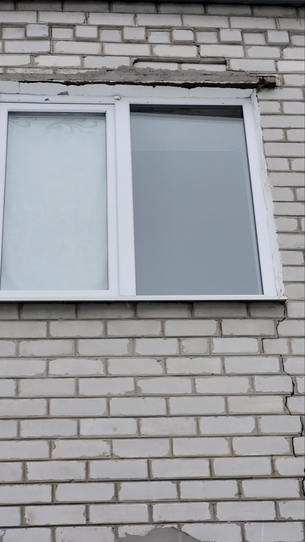 Окупанти зруйнували та розграбували будинок родини з Ізюму