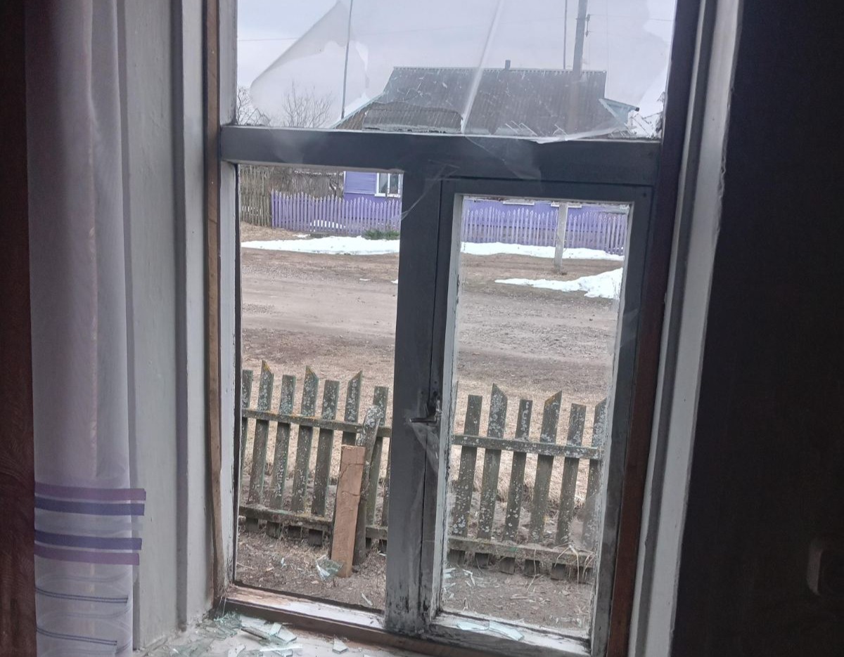 Без вікон та дверей залишилась велика родина з Сумщини