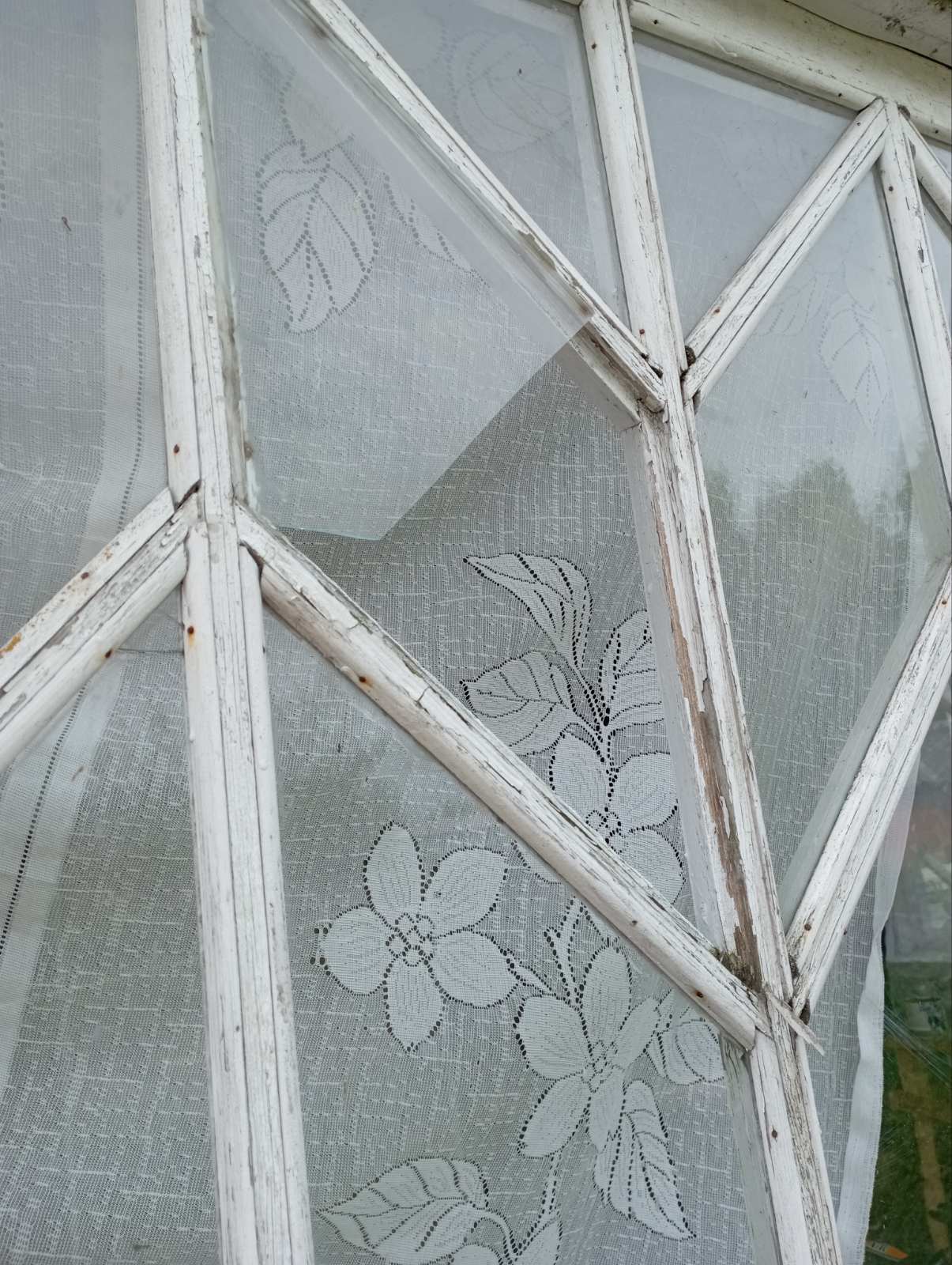 Обстріли пошкодили дім багатодітної родини з Середино-буди