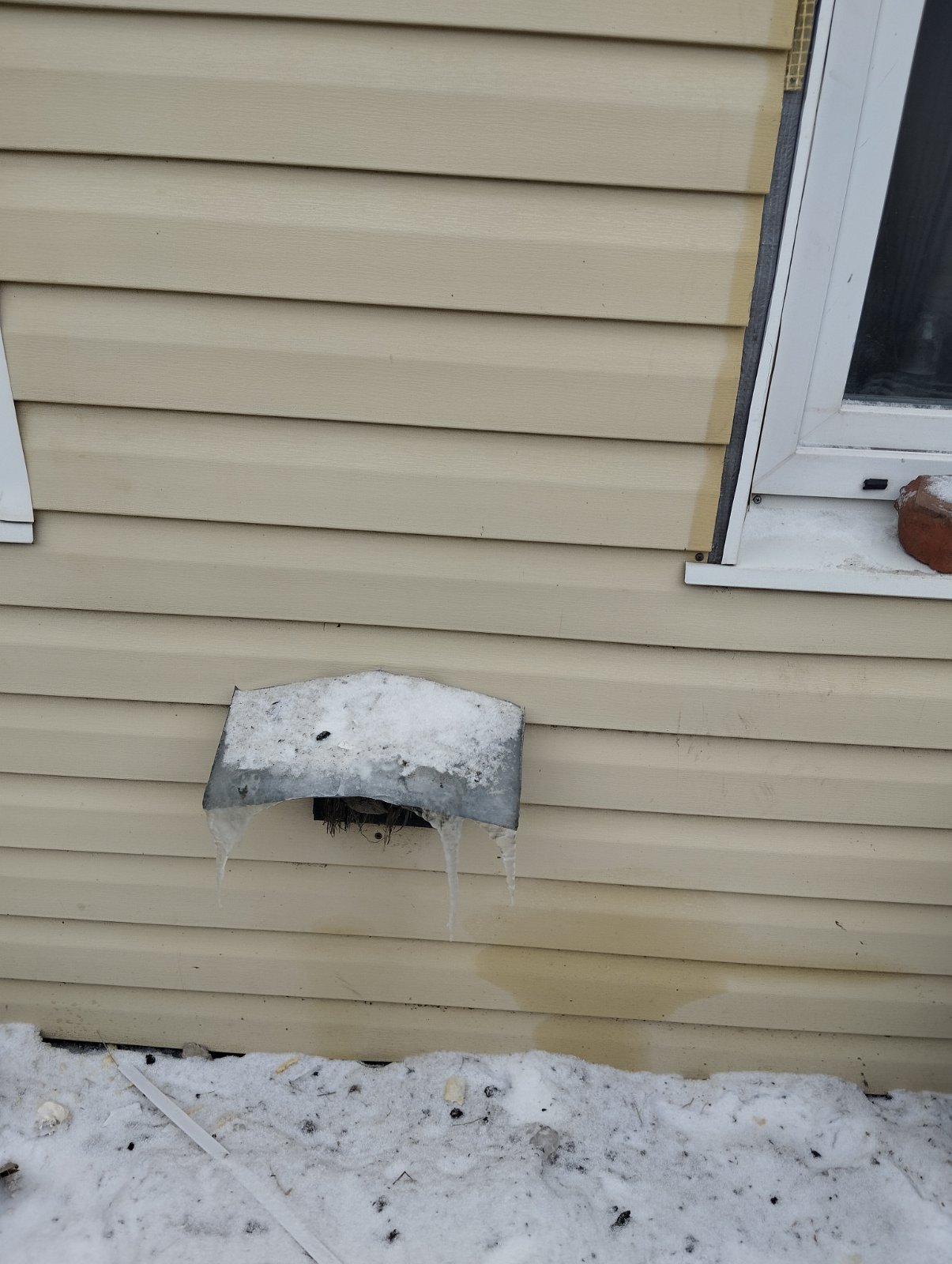 Подружжя з Великописарівської громади постраждало від російського обстрілу