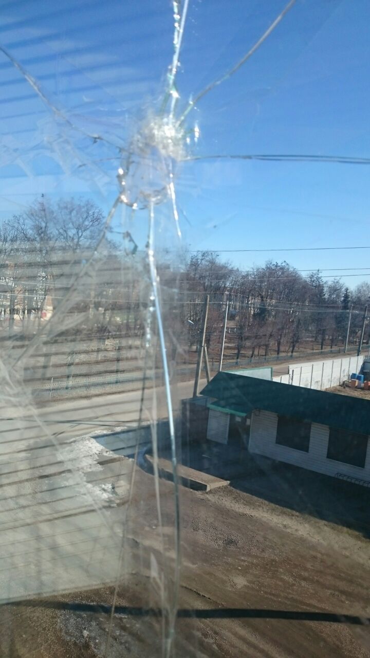 Квартира пенсіонерки з Сумщини тричі потрапляла під ворожі обстріли