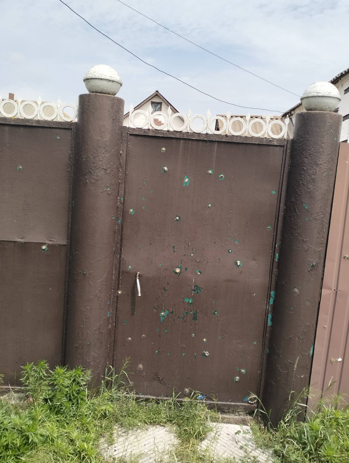 Чоловіку з Сумщини було пошкоджено 23 вікна