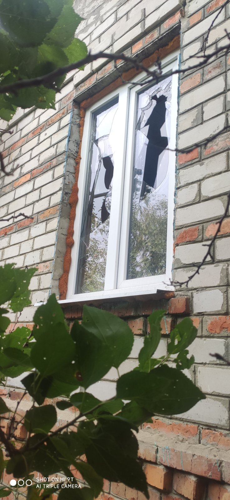 Сім'я переселенців хоче відбудувати свій дім і повернутися додому