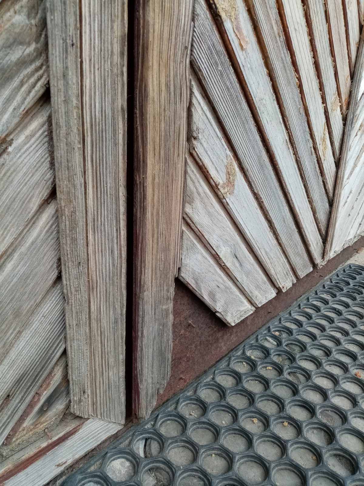 Херсонка виживає в будинку без даху та вікон