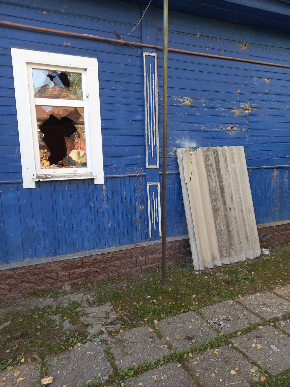 Мешканець Середина-Буди залишився в домі без вікон