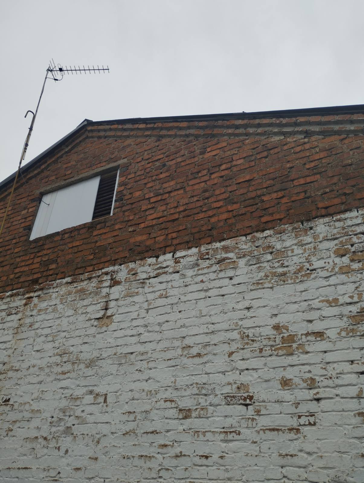 Пенсіонер з інвалідністю потребує допомоги