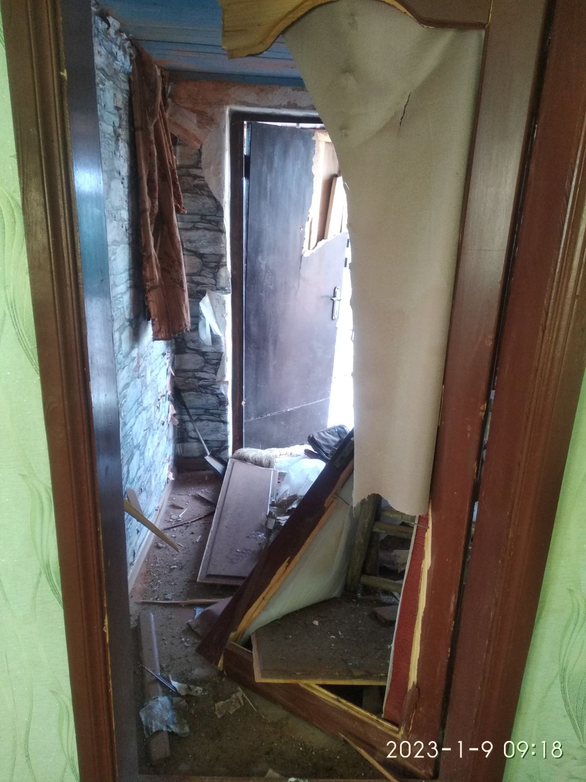 Окупанти зруйнували будинок військовослужбовця із Сумщини