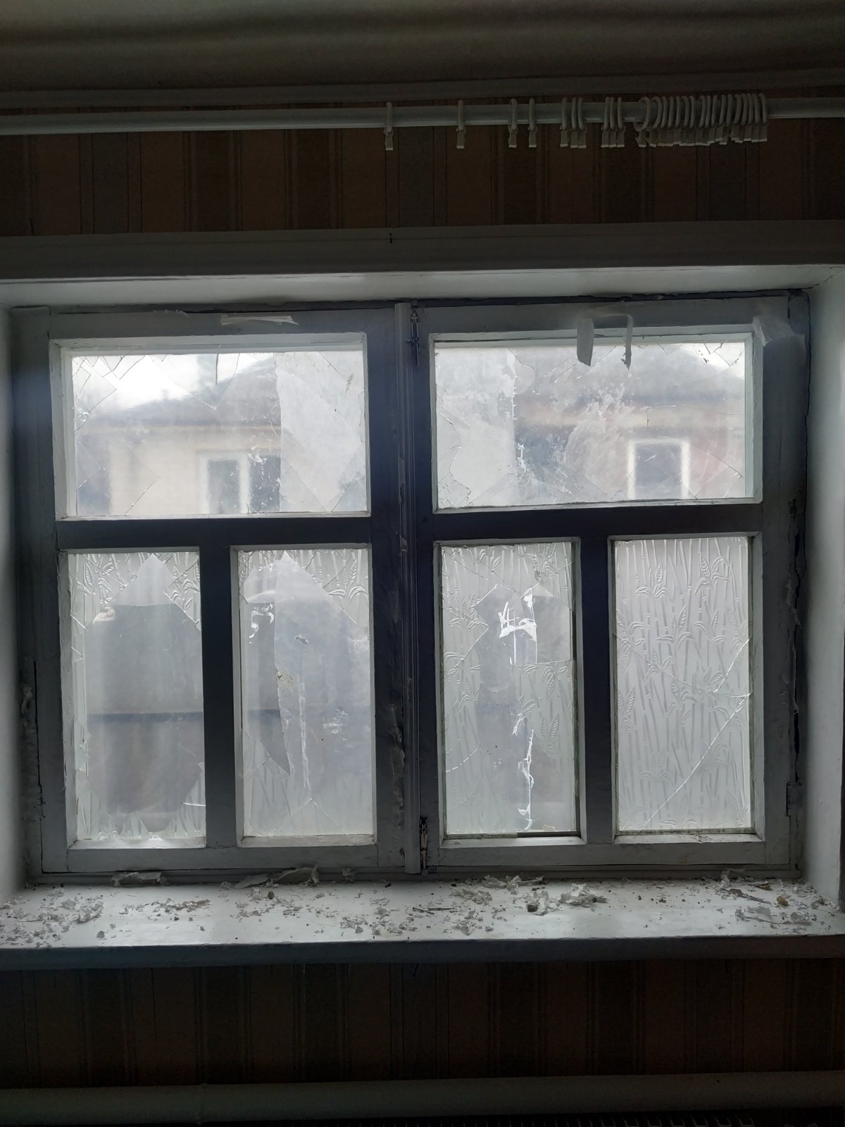 Жінка з інвалідністю мріє відбудувати і повернутись в рідний будинок