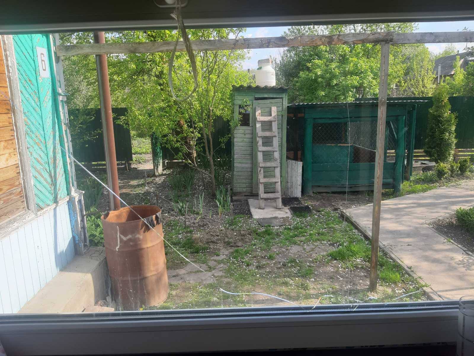 Мати дитини з інвалідністю просить допомоги у відновленні вікон