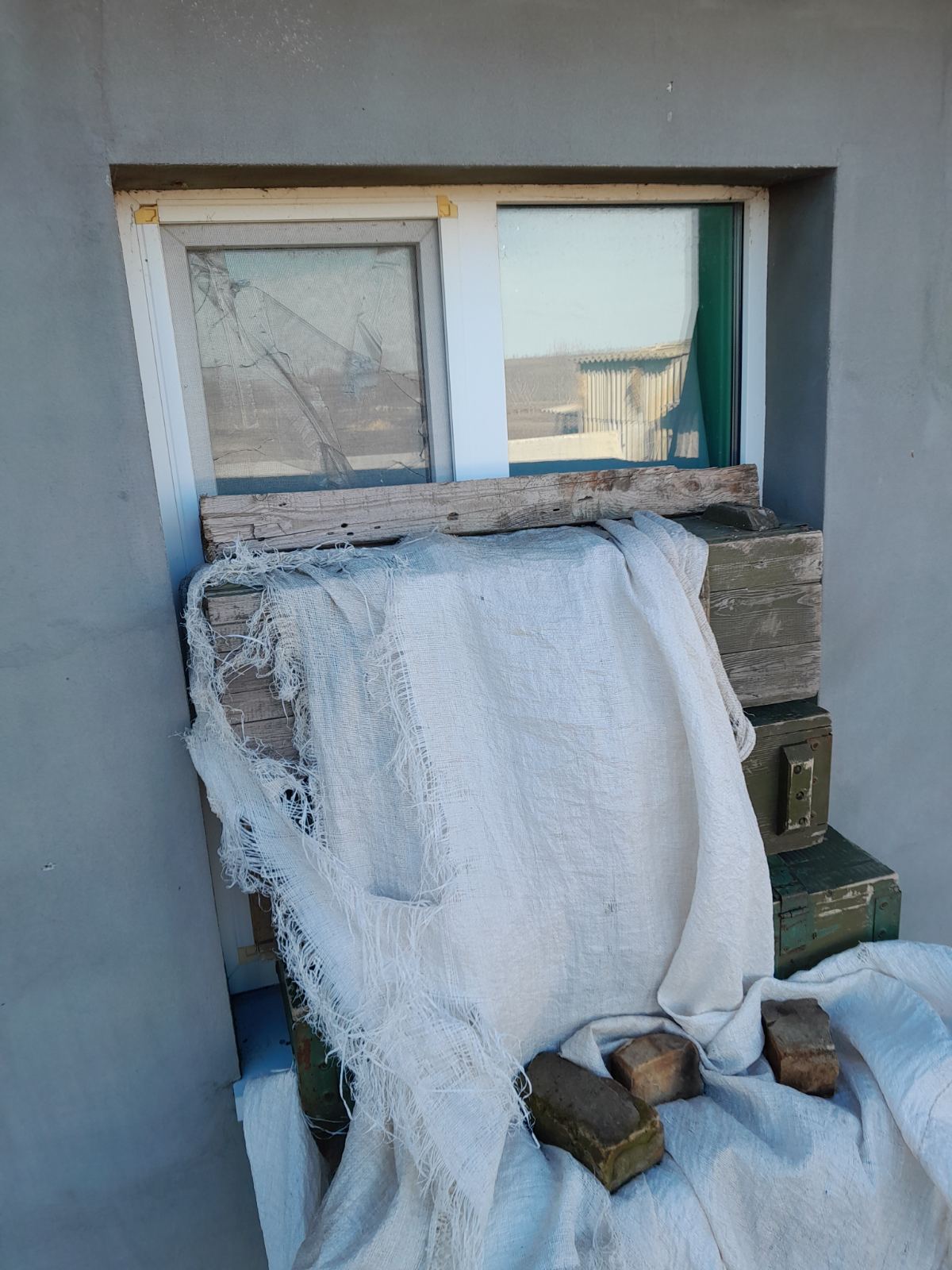 Без вікон та даху залишилась родина з Херсонщини