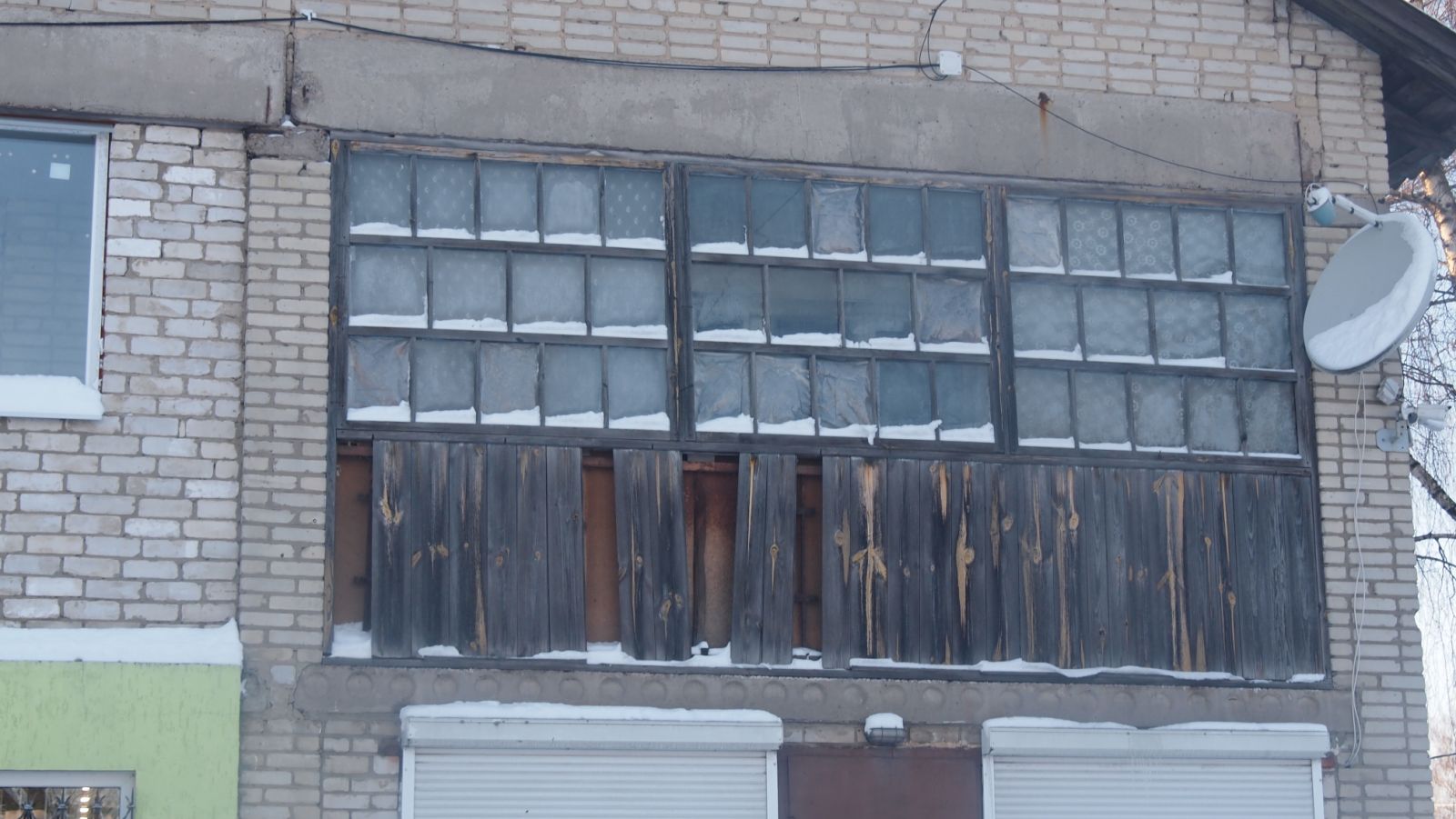 Родина зі Зноб-Новгородського мріє повернутись додому, але не має коштів відремонтувати житло