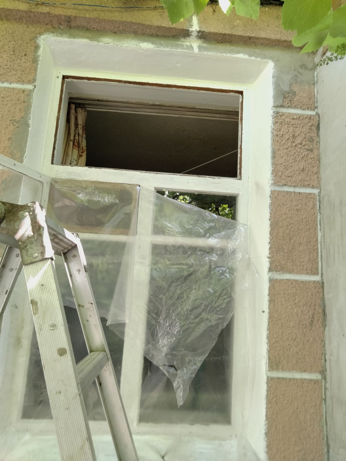 Переселенці з Донеччини, яких ворог двічі намагався позбавити дому, потребують допомоги