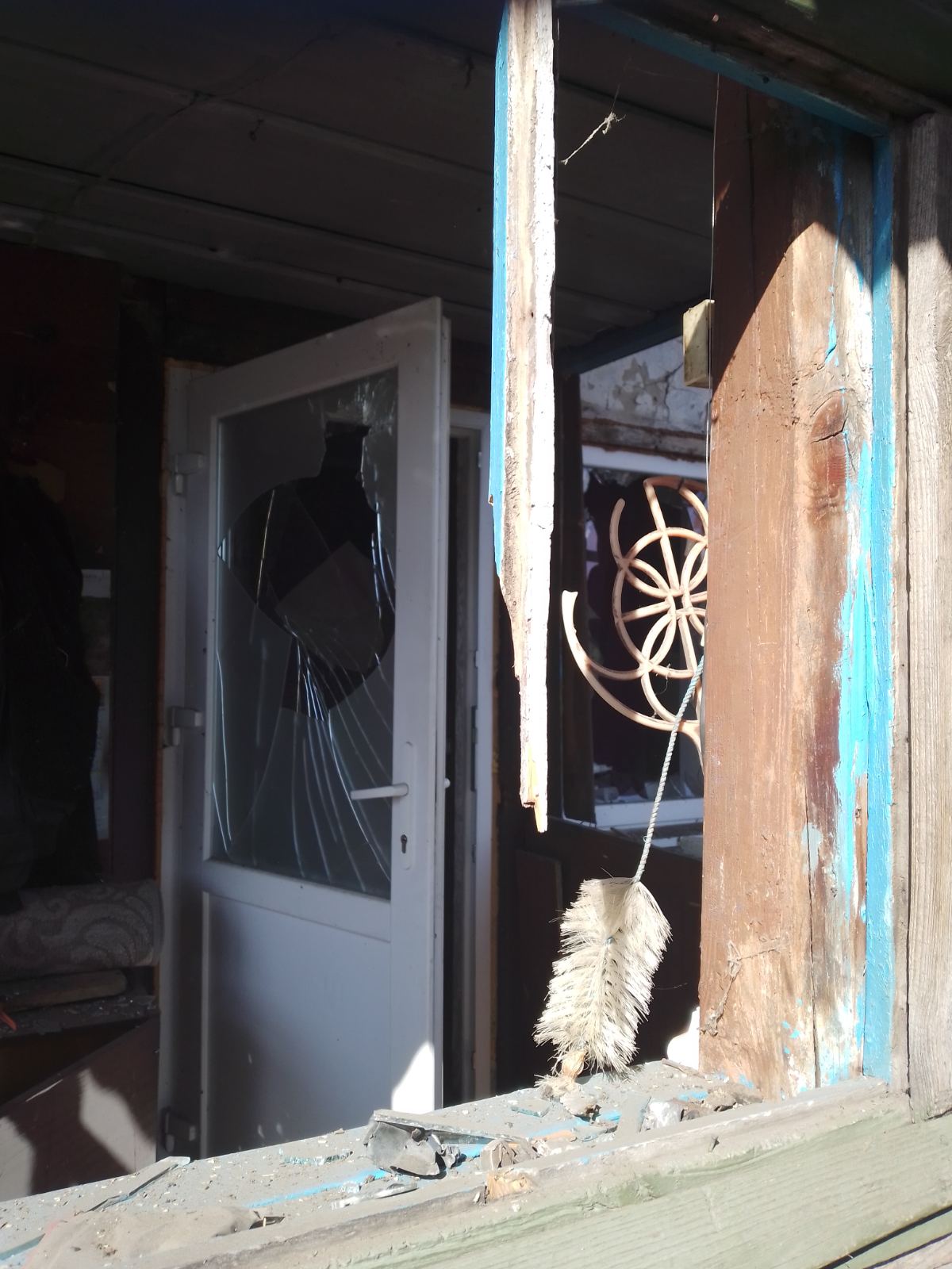 Родина із Середино-Буди потребує допомоги по заміні вікон, дверей та покрівлі