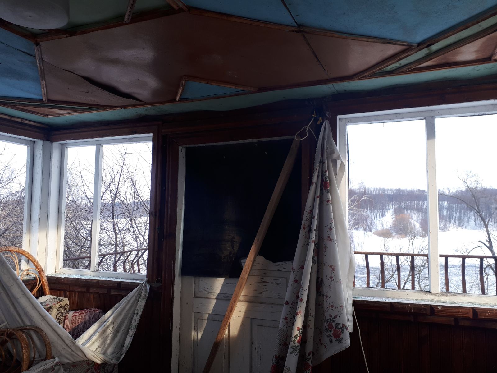 Внаслідок ракетного обстрілу пошкоджено будинок в м.Кролевець