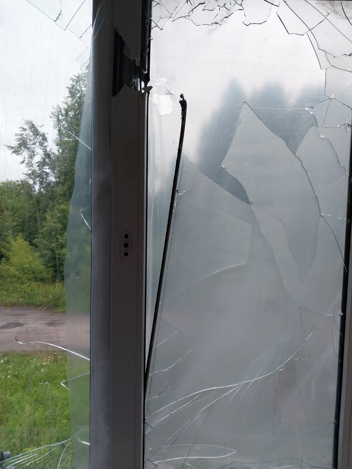 Пенсіонерці з прикордонного міста потрібна допомога із заміною вікон