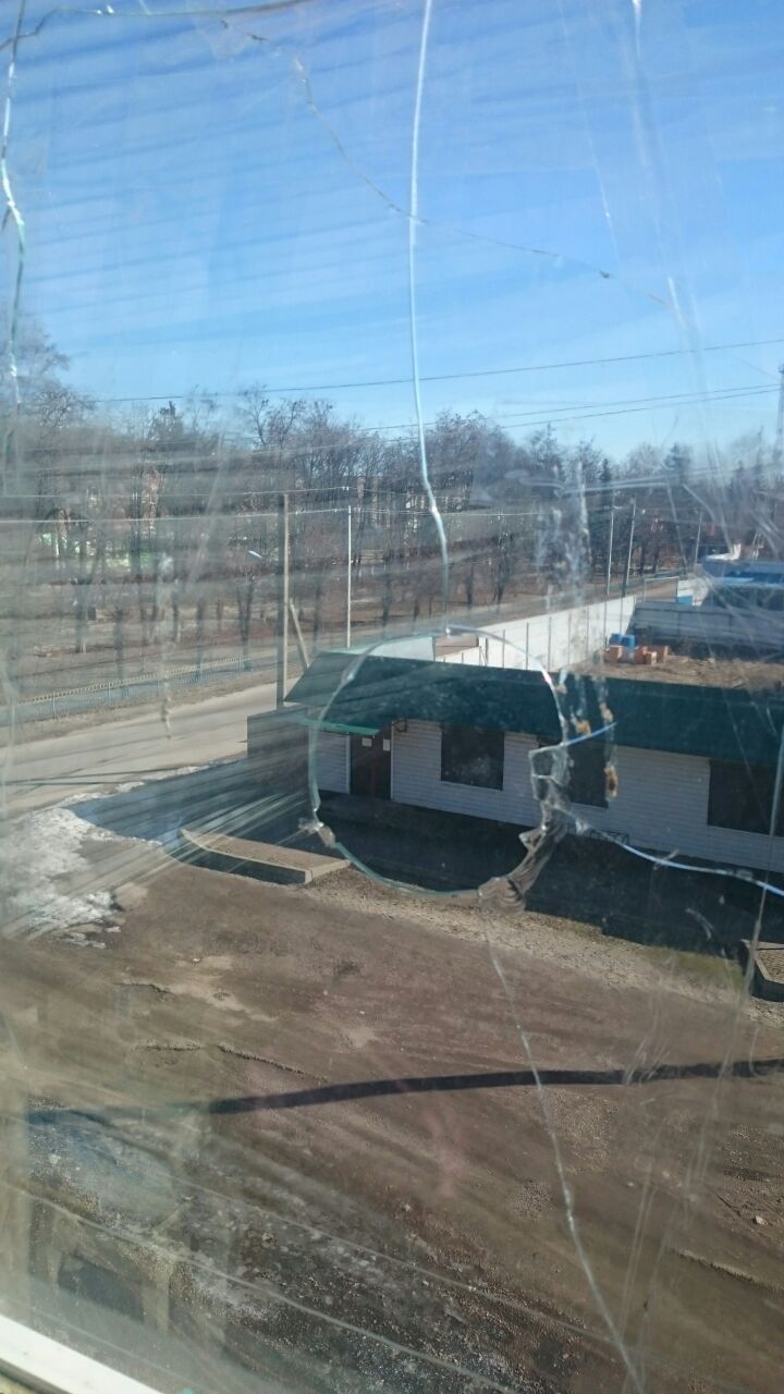 Квартира пенсіонерки з Сумщини тричі потрапляла під ворожі обстріли