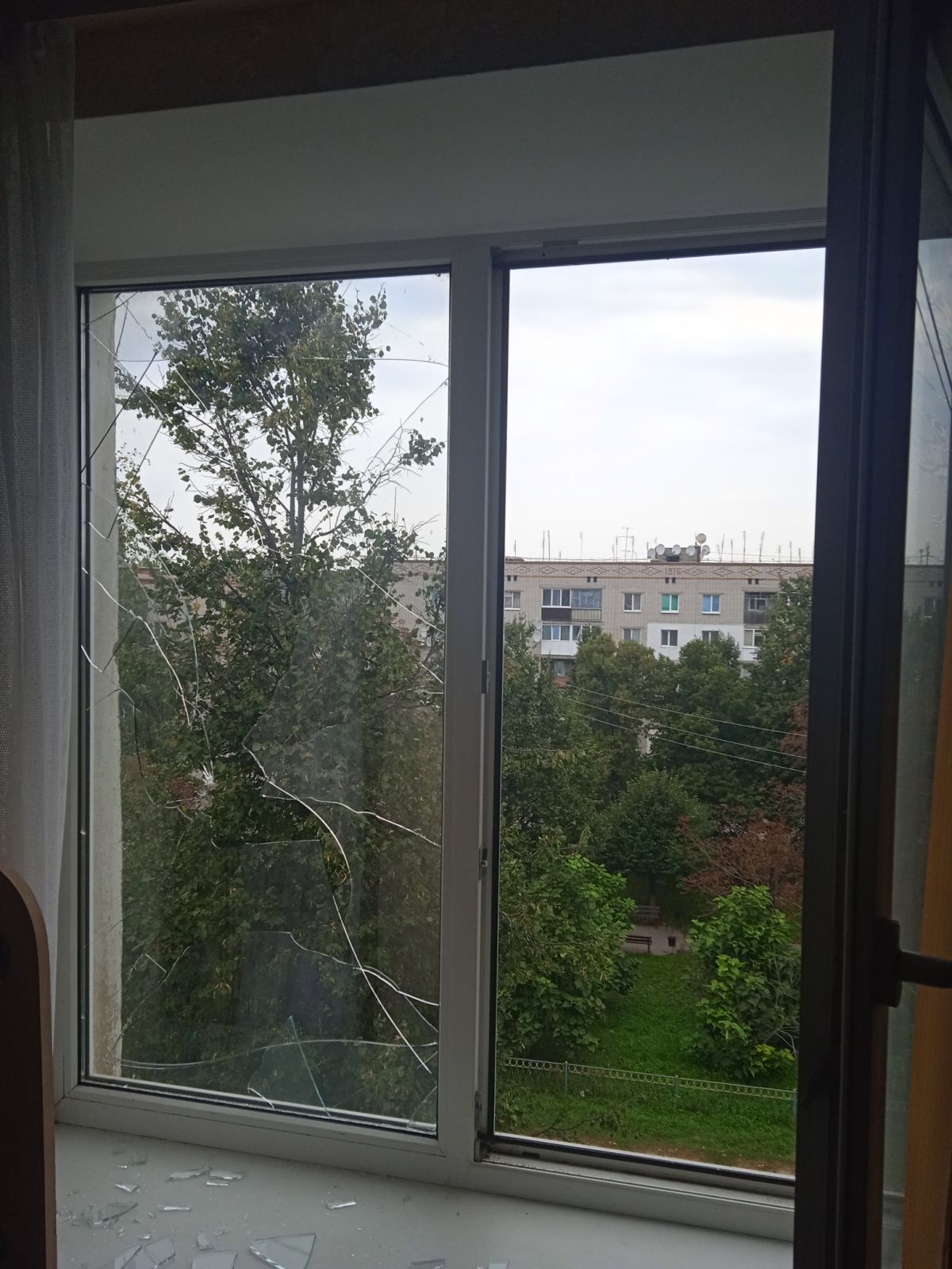 Квартира родини з Сумщини двічі потрапляла під обстріл