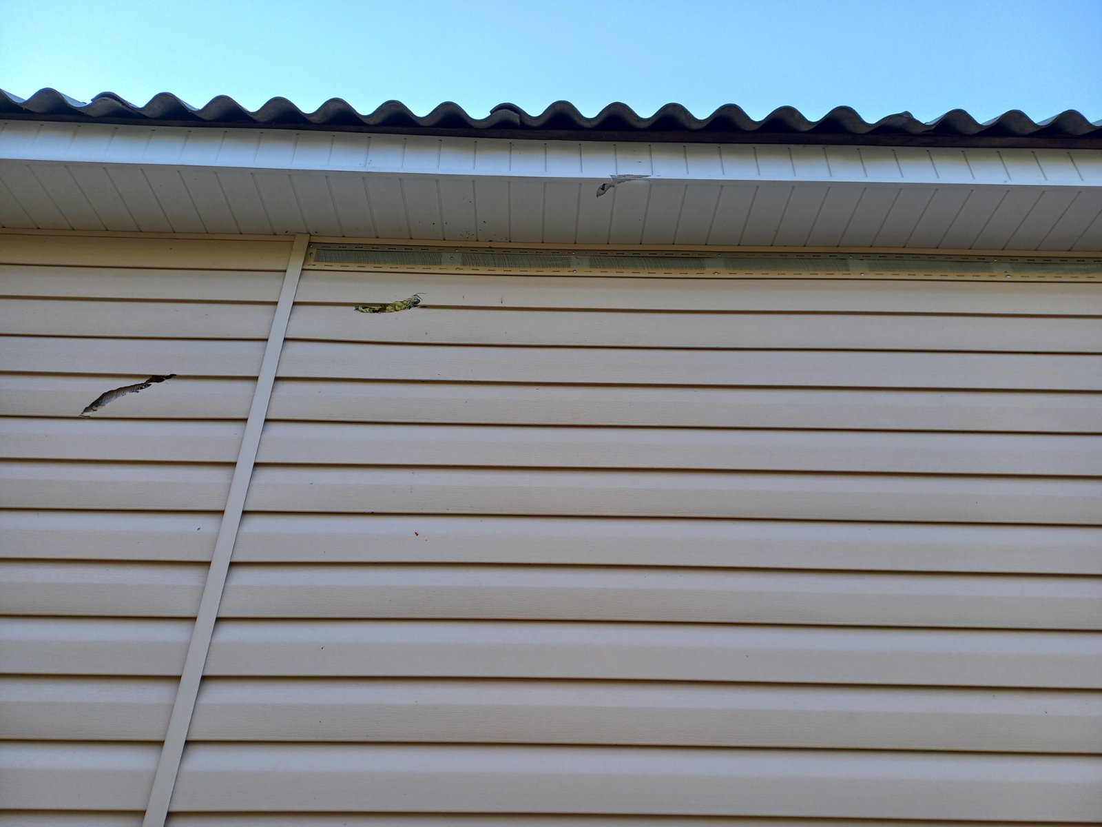 На будинок пенсіонерки впала міна