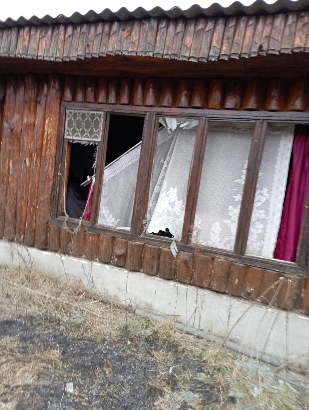 Вщент зруйновано будинок родини з Херсонщини