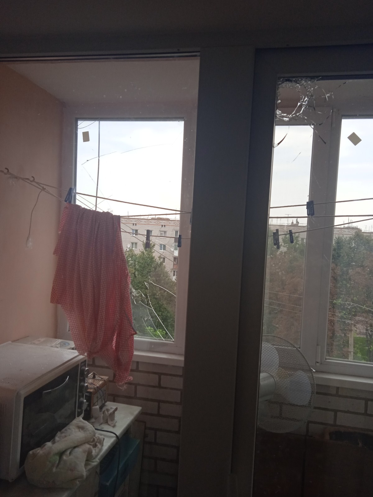 Квартира родини з Сумщини двічі потрапляла під обстріл